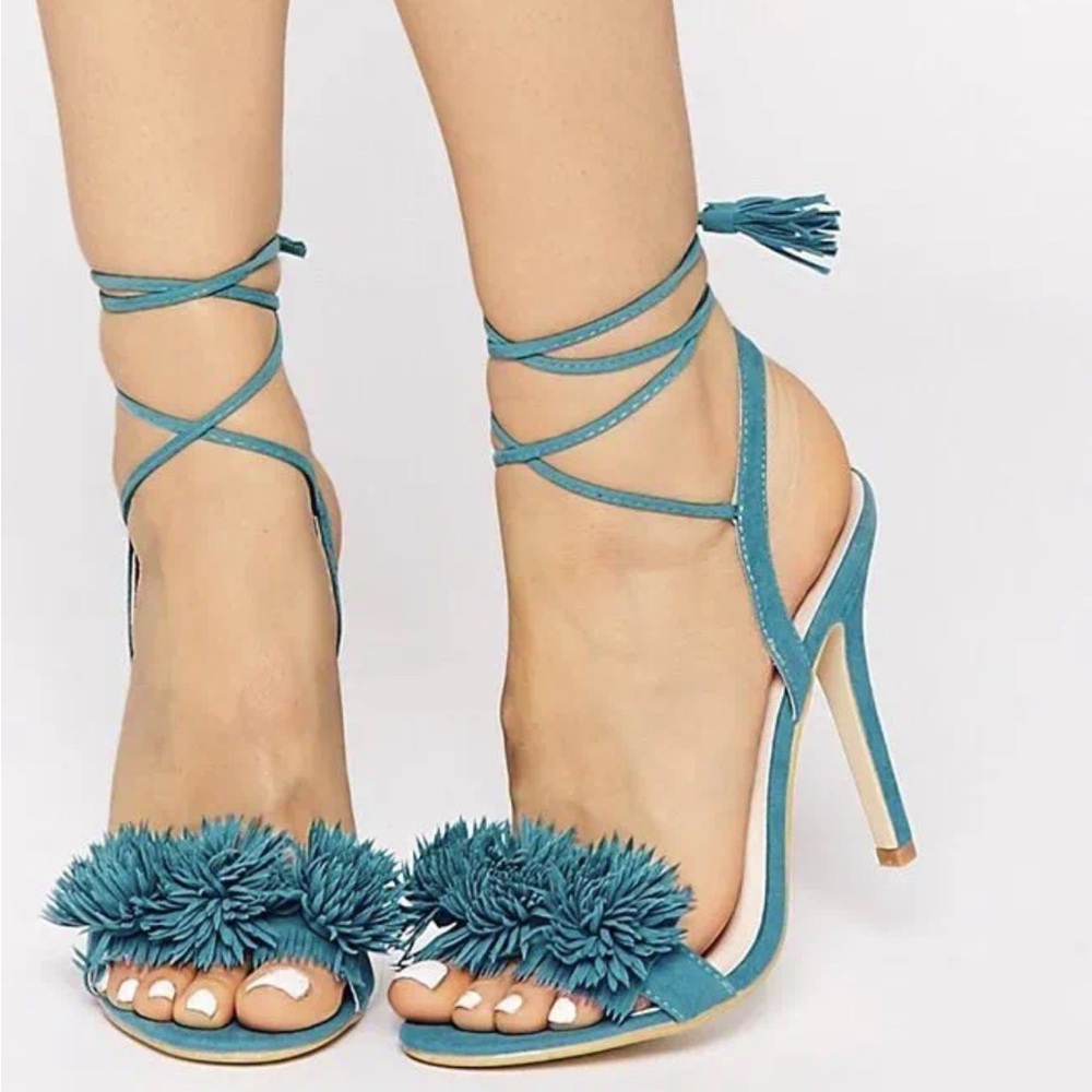 Daisy Street Blue Heels